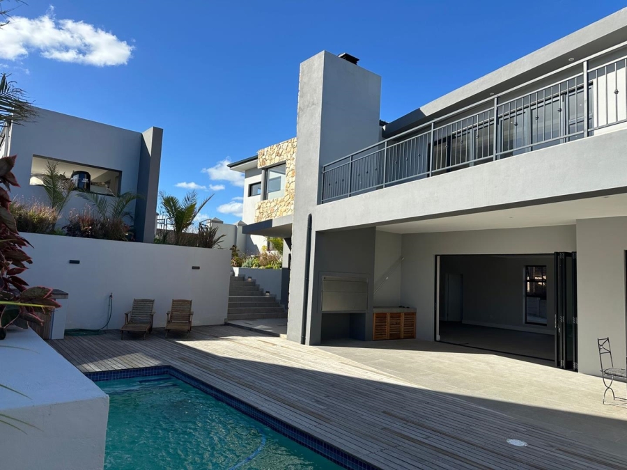 5 Bedroom Property for Sale in Stilbaai Wes Western Cape